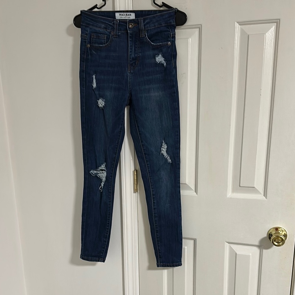 Dalia Blue Skinny Jeans with Distressed Details